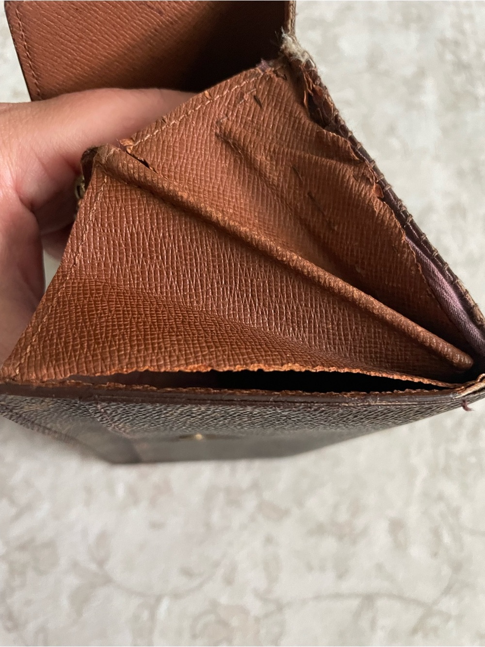 Louis Vuitton Monogram Sarah Long Wallet - Picture 14 of 16